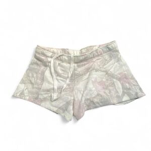 Hollister Women's Athletic Shorts - White and Pink
